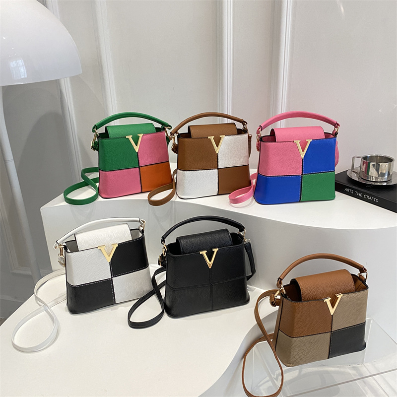 Tas Mini Chic V-Logo, Tas Sele - Bucket Bag Suede ulasan dan harga