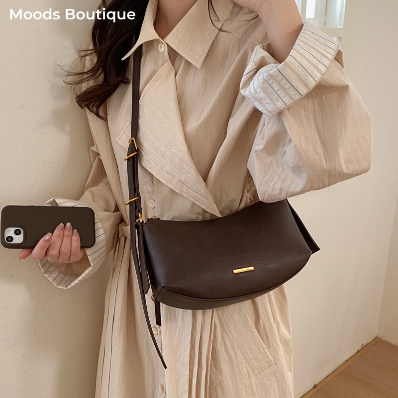 MOODS Tas Selempang Setengah B - Half Moon Bag Suede ulasan dan harga