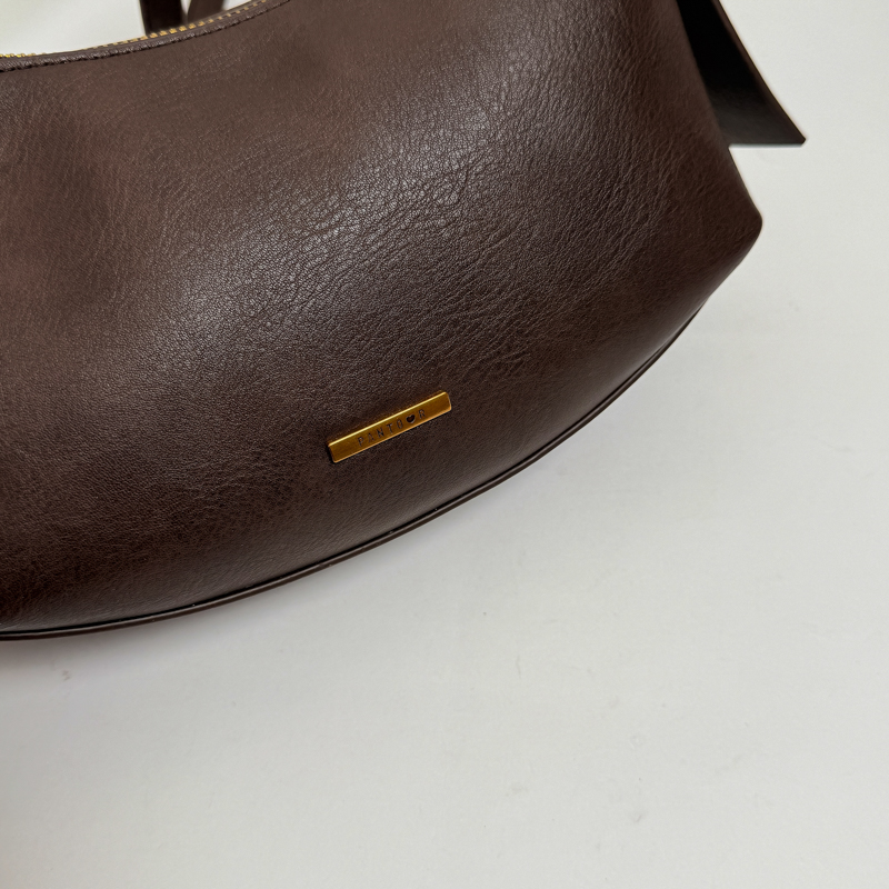 MOODS Tas Selempang Setengah B - Half Moon Bag Suede ulasan dan harga