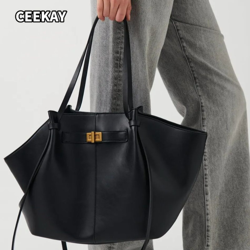 Tas Bahu Wanita Model Trapeze  - Luxury High Quality Bags ulasan dan harga