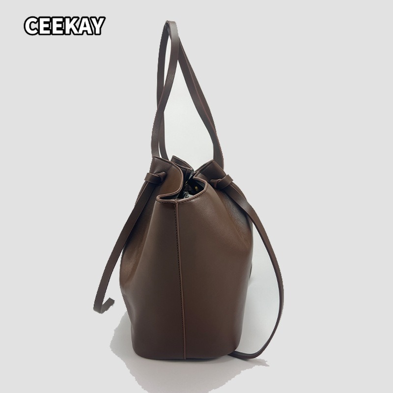 Tas Bahu Wanita Model Trapeze  - Luxury High Quality Bags ulasan dan harga